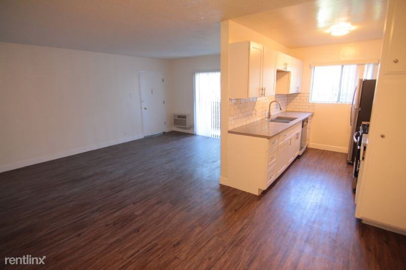 6536 La Mirada Ave 101 - Photo 3 of 19