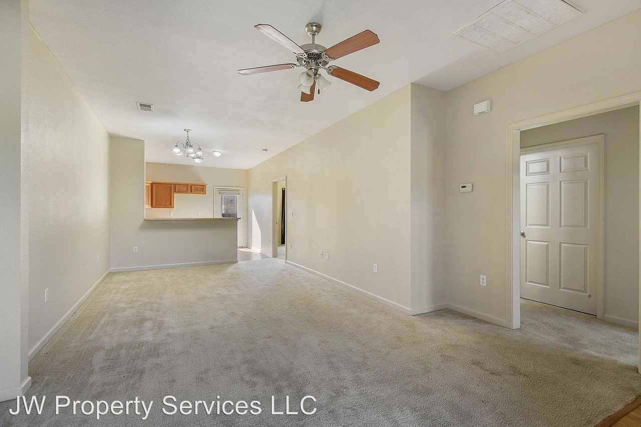 297-307 Bella Sera - Photo 3 of 12