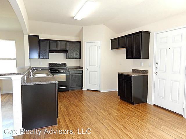 5141 Glen Eden - Photo 3 of 9