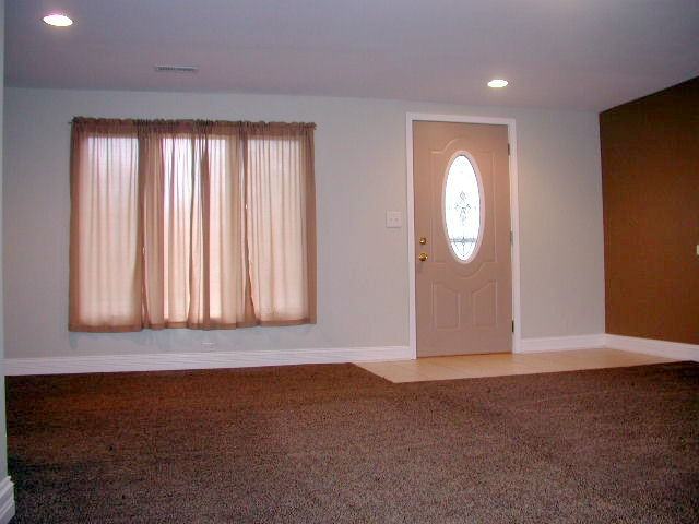 11910 S Lawler Ave - Photo 2 of 22