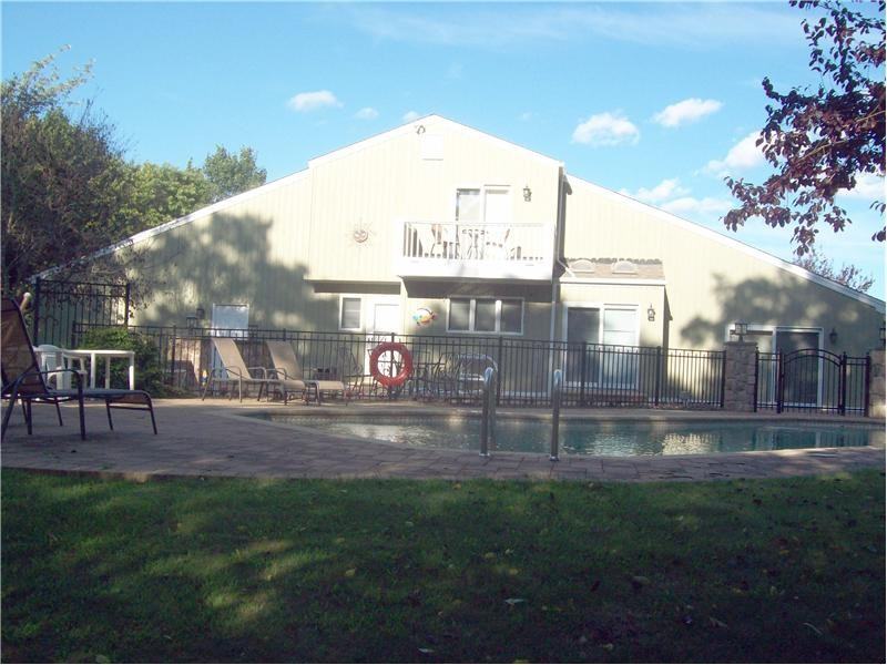 11 Felix Ave - Photo 3 of 28