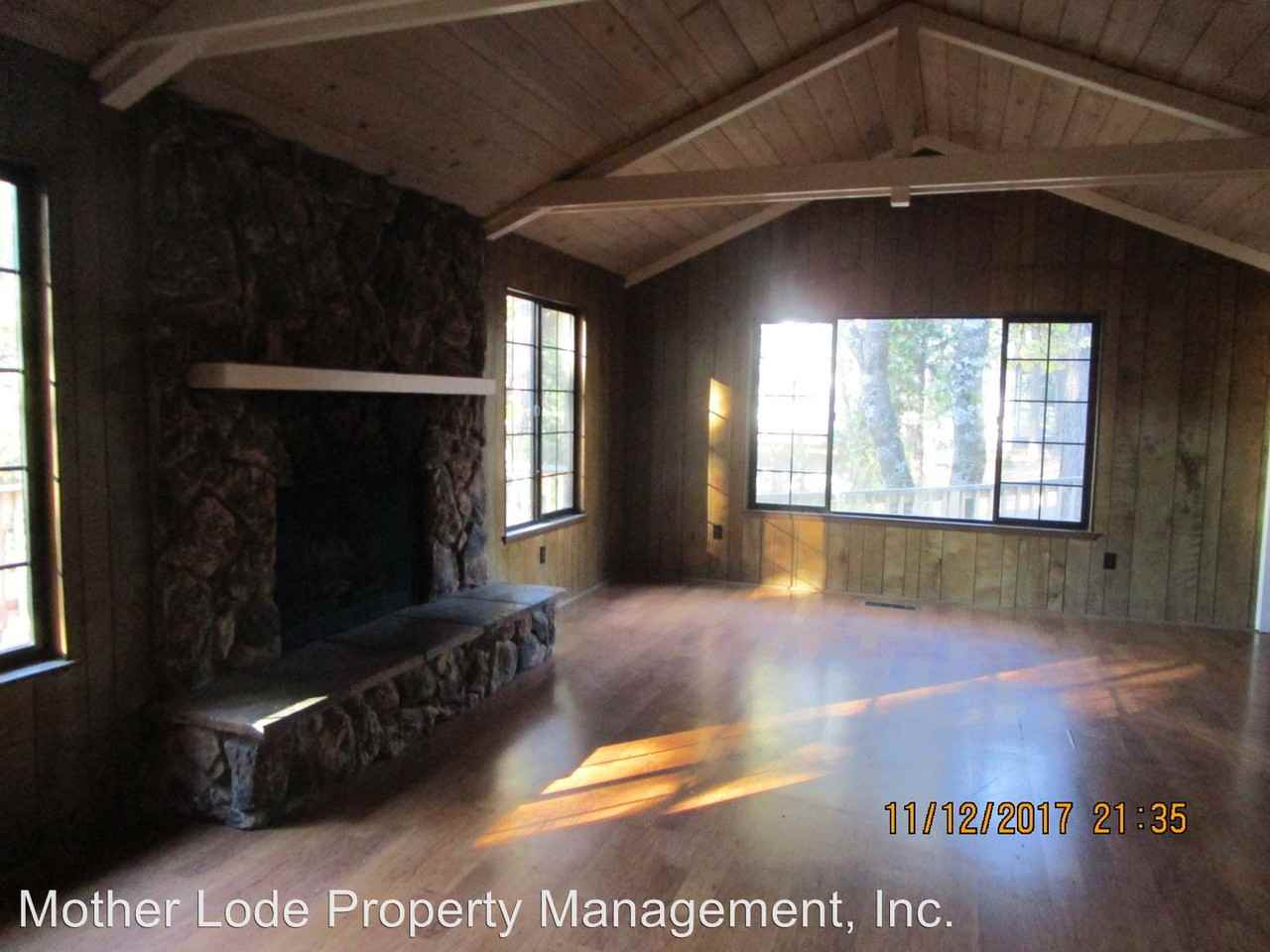 18914 Manzanita Drive - Photo 3 of 14