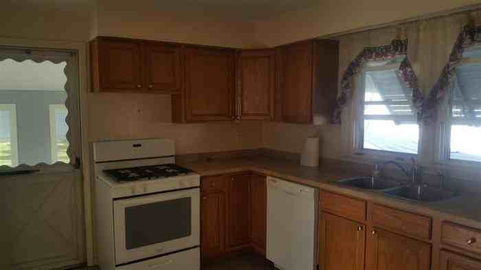 307 Mcginley Street - Photo 3 of 10
