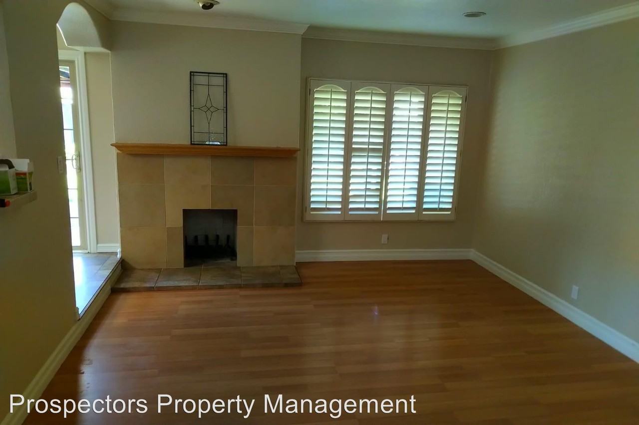 1139 Bellingham Dr - Photo 2 of 9