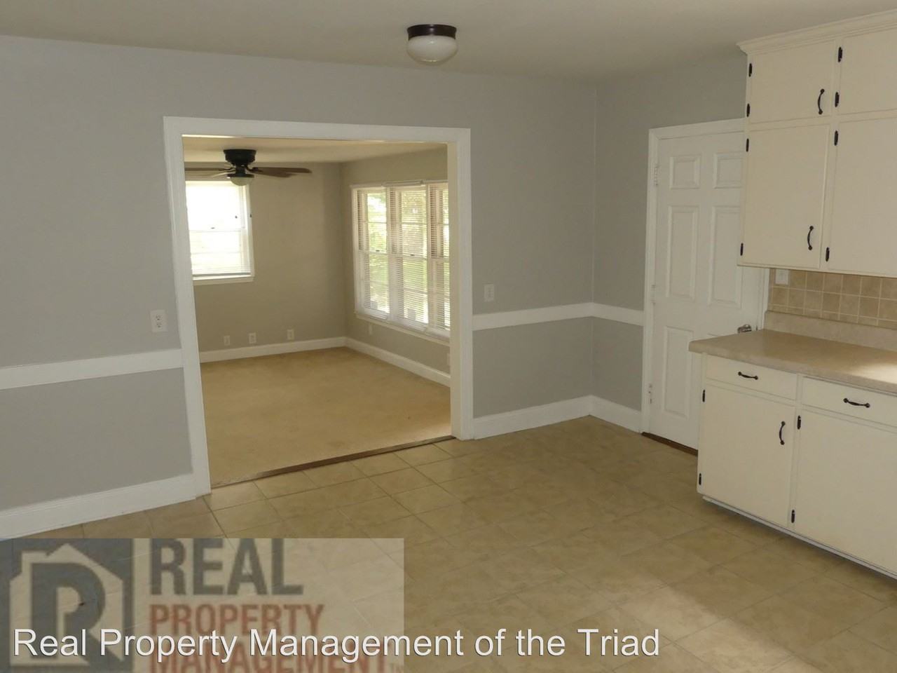 3007 Sourwood Rd - Photo 3 of 19