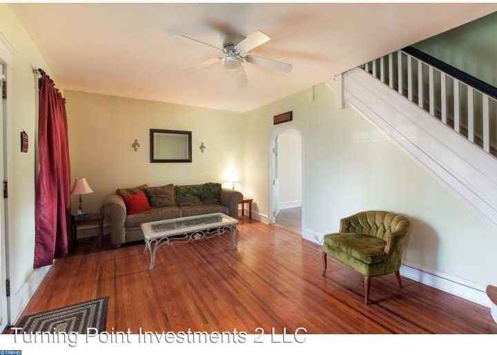 1273 Penn Ave. - Photo 3 of 13