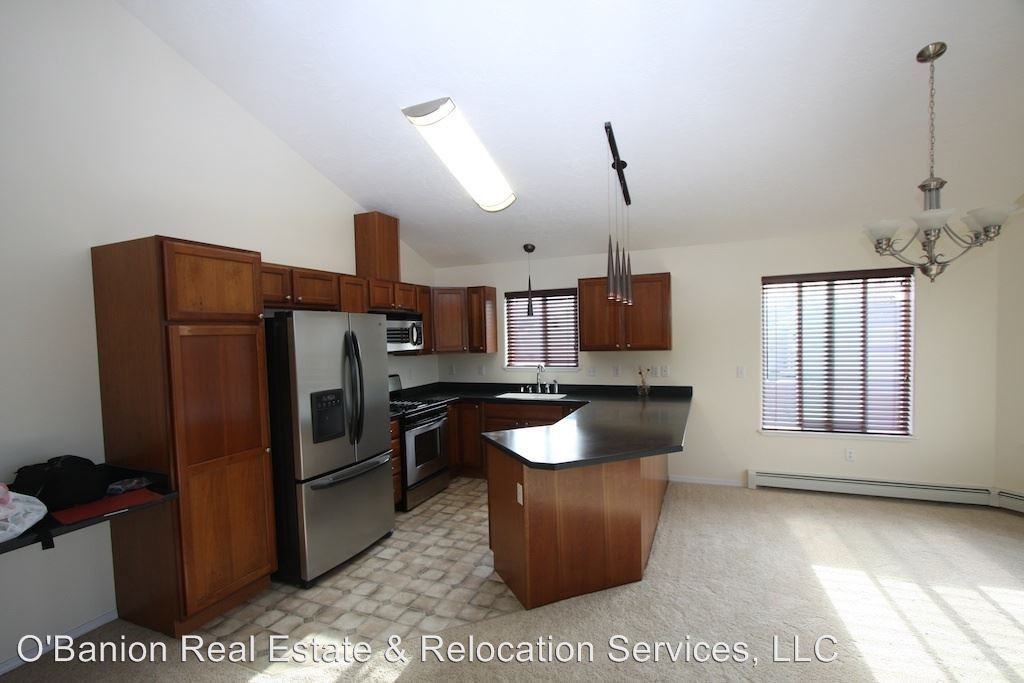 11801 Falklands Loop - Photo 2 of 14