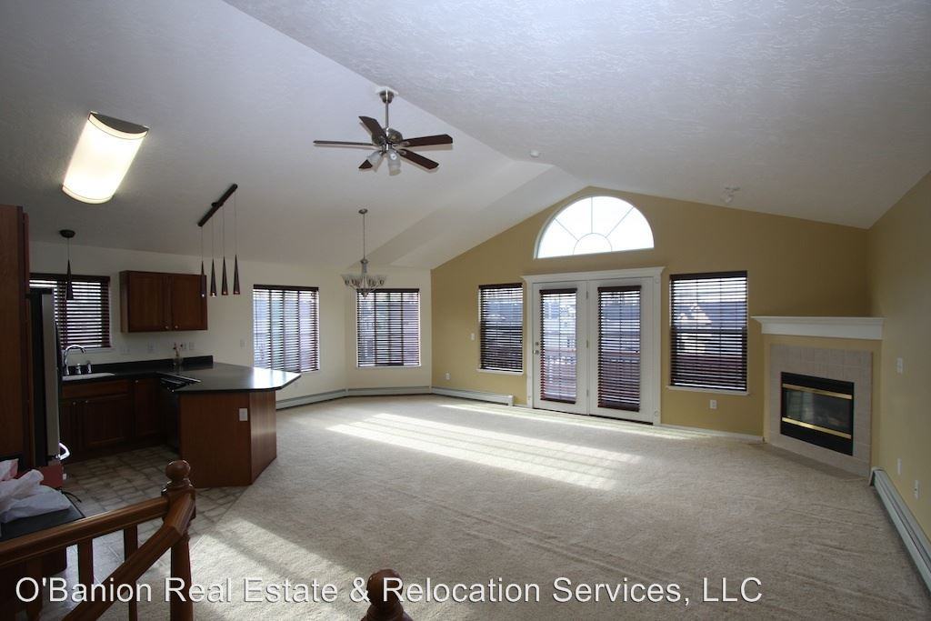 11801 Falklands Loop - Photo 3 of 14