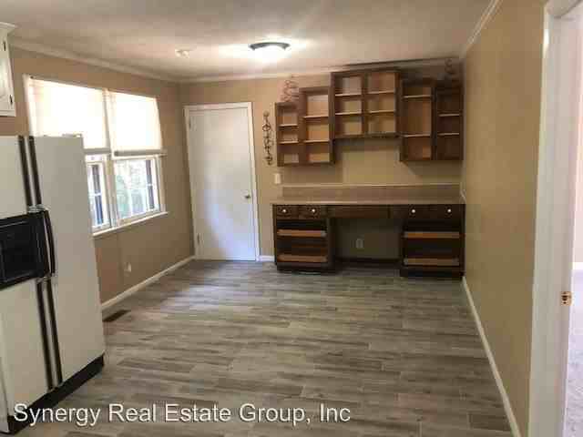 6712 Upton Lane - Photo 3 of 22