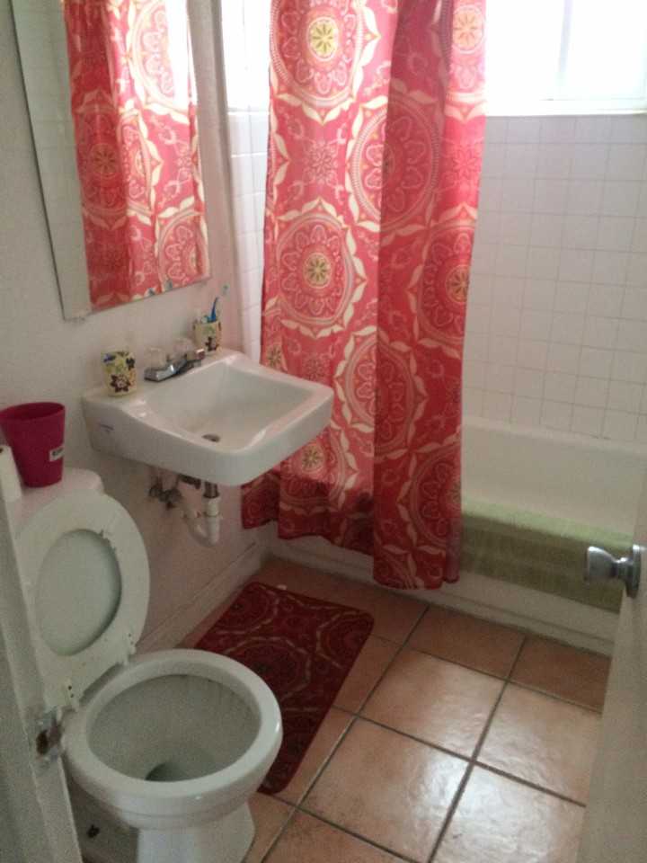 511 W Monroe Ave - Photo 2 of 3