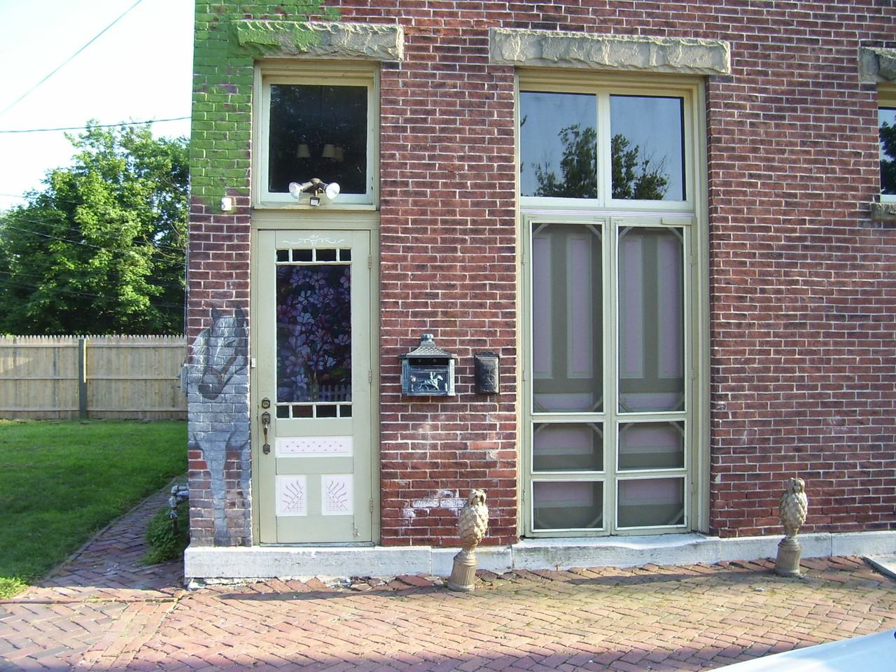 401 S 4Th St - Photo 2 of 3