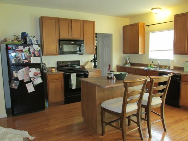 46 Spring Borough Ct - Photo 3 of 15