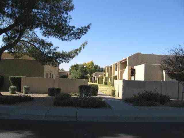 5744 North 44th Avenue - Photo 2 of 29