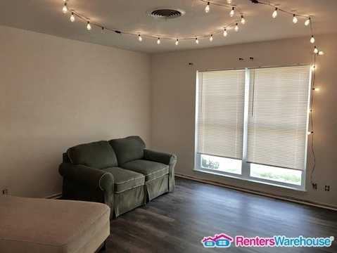 6806 Wake Forest Ln - Photo 3 of 21