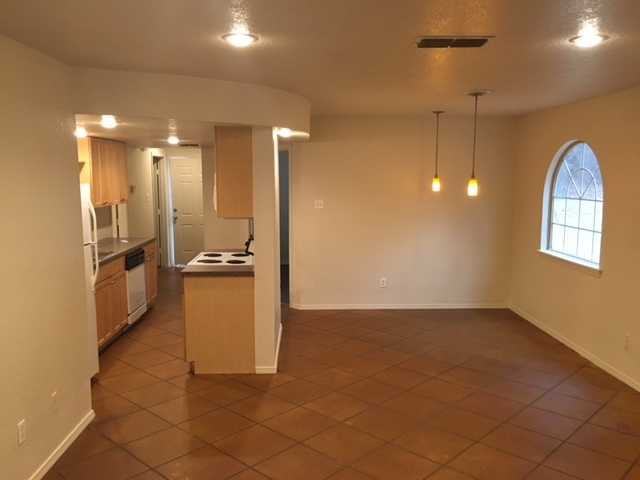 781 Jason Dr - Photo 2 of 7