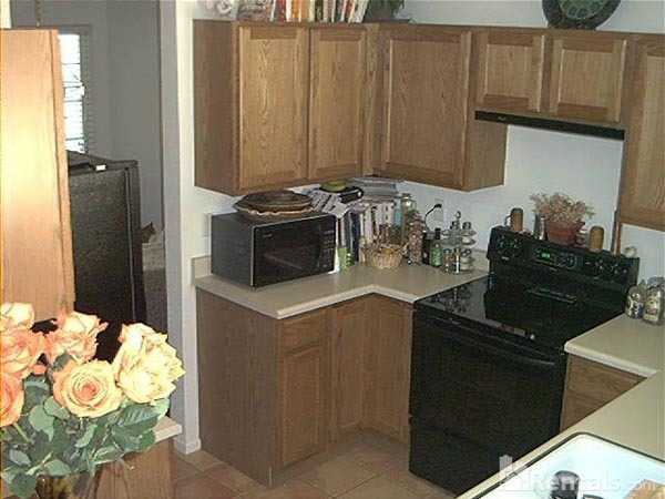 272 Quari St - Photo 2 of 7