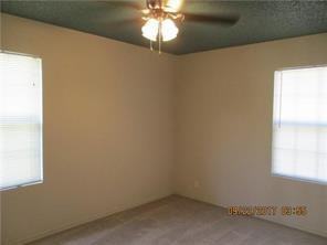 1660 Bell Avenue - Photo 2 of 9