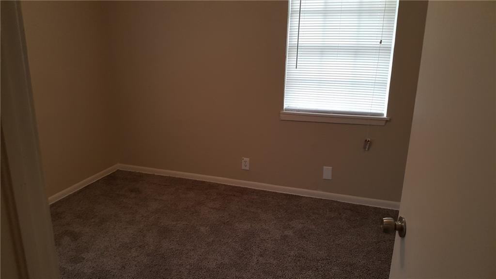 1930 Beaumont Street - Photo 3 of 14