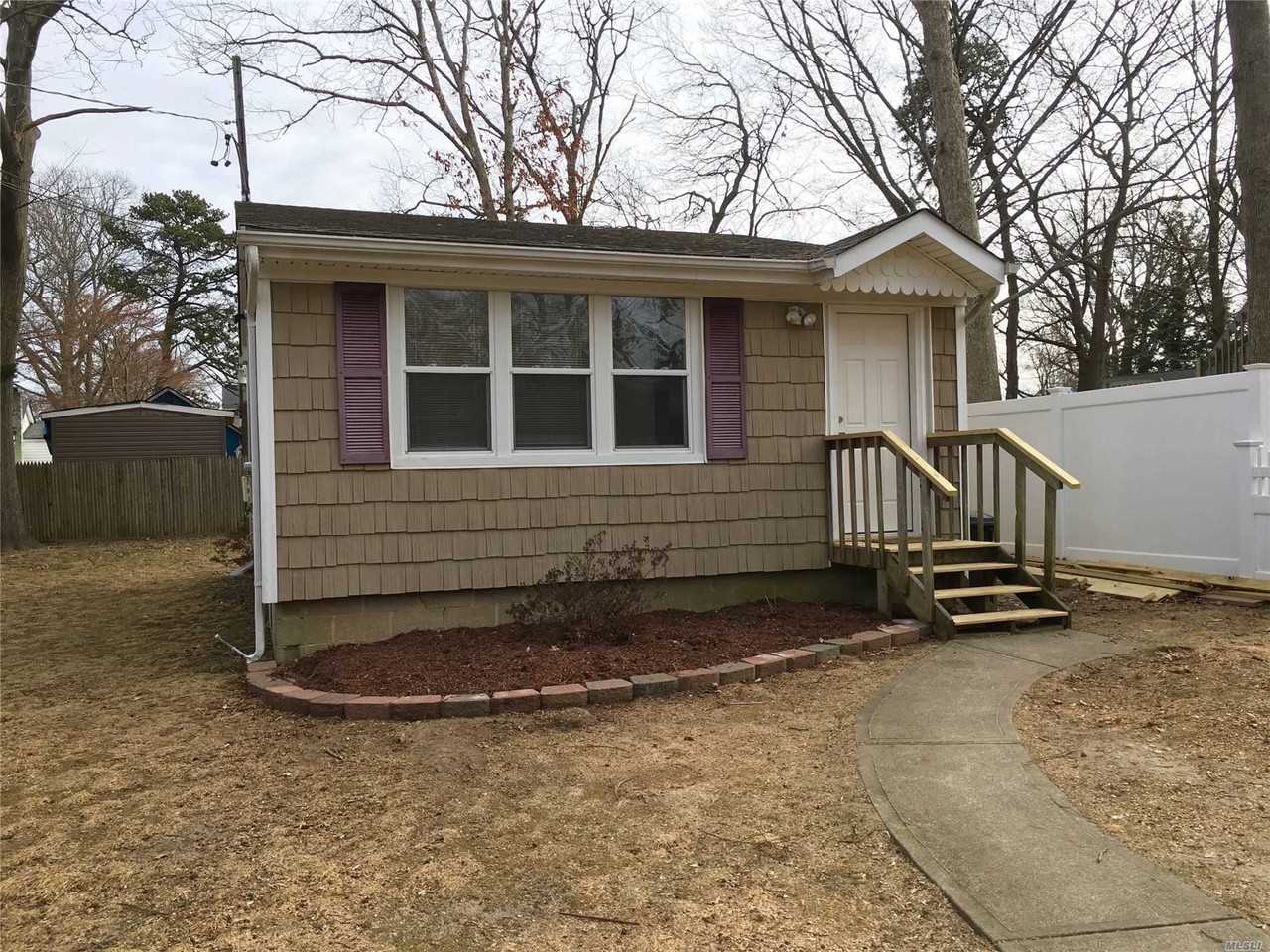 97 Seawanhaka Ave - Photo 2 of 12