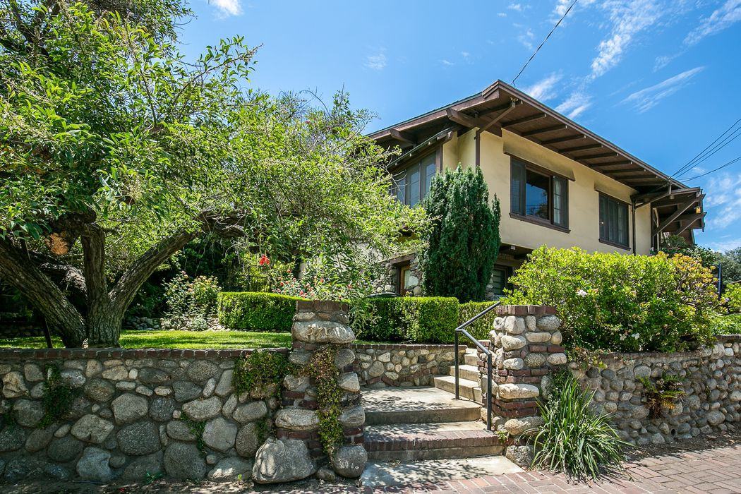370 Arroyo Terrace - Photo 3 of 25