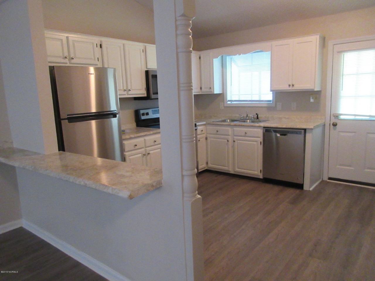 116 Pine Crest Drive - Photo 3 of 10
