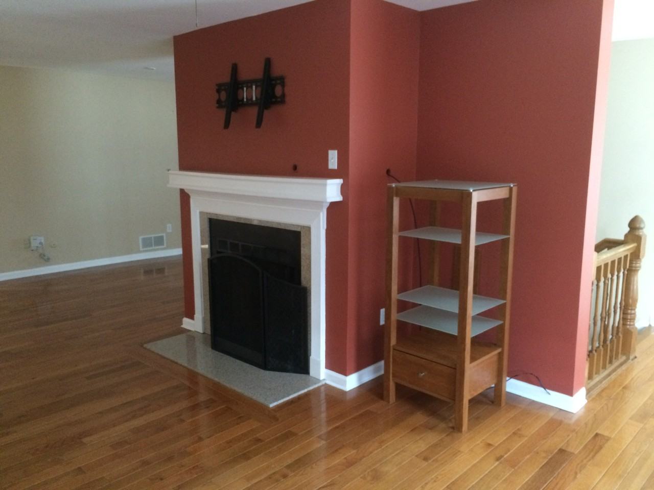 10 Sickle St - Photo 2 of 10