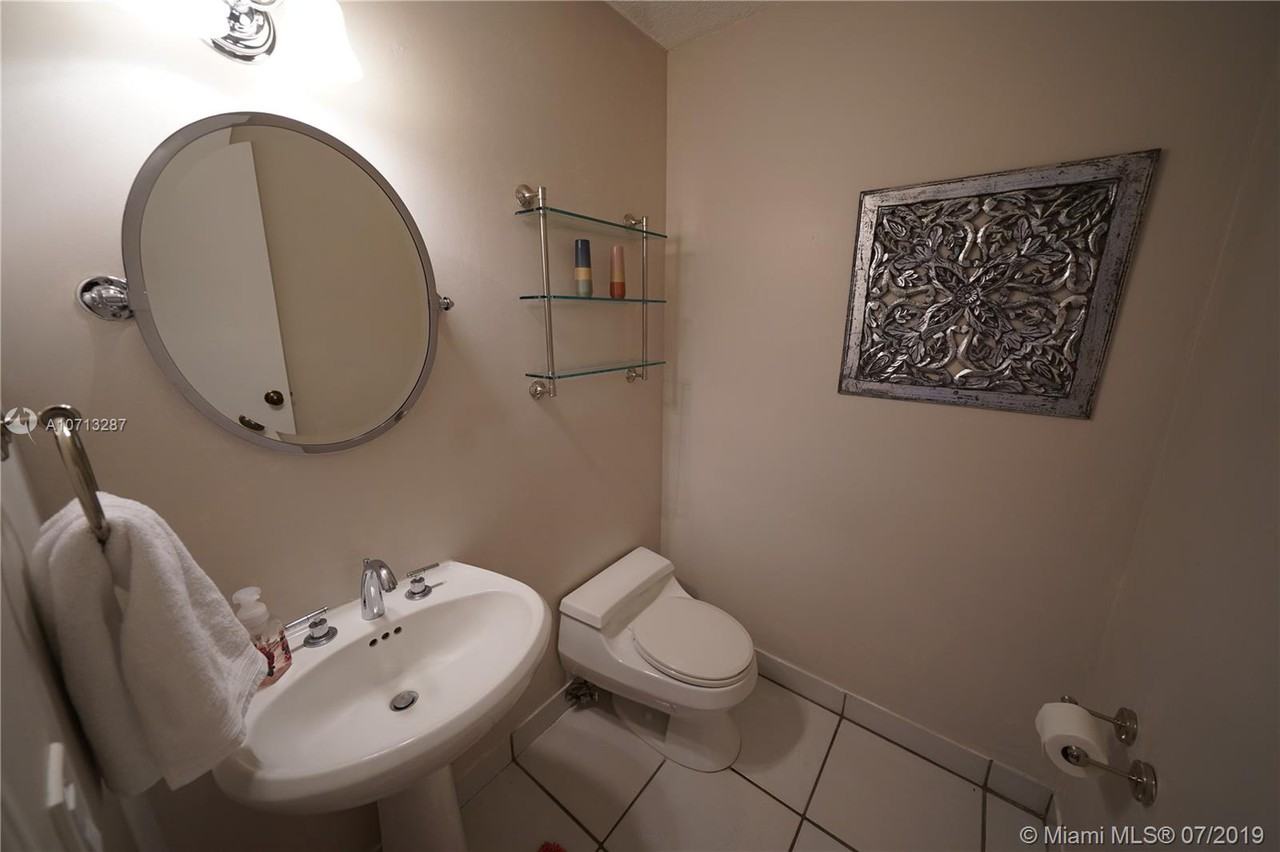 11668 sw 91 terr - Photo 2 of 17