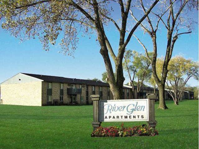 River Glen Apartments - Photo 3 of 11