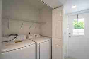 115 West Mango Road - Photo 2 of 7