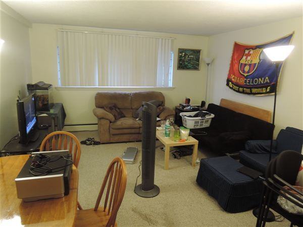 85 Gardner St - Photo 2 of 5