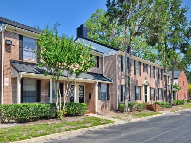 Colonial Forest - Photo 3 of 12