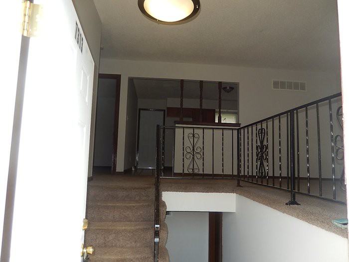 7313 Hartford Avenue - Photo 3 of 13