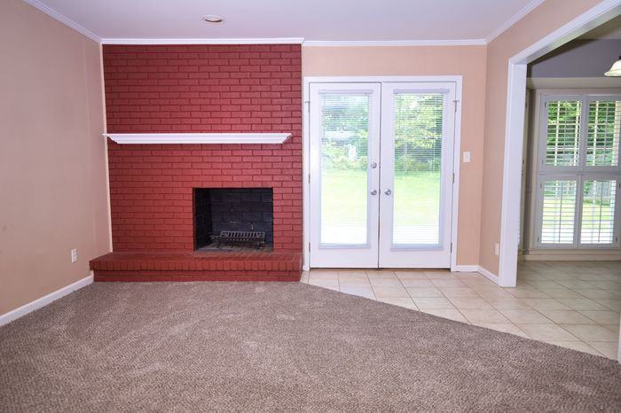 3407 Drexel Road - Photo 3 of 10