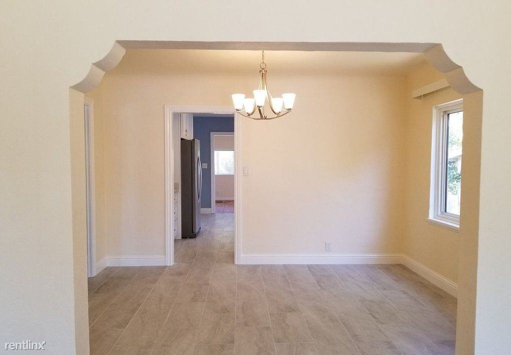 24672 2nd St #201 - Photo 3 of 4