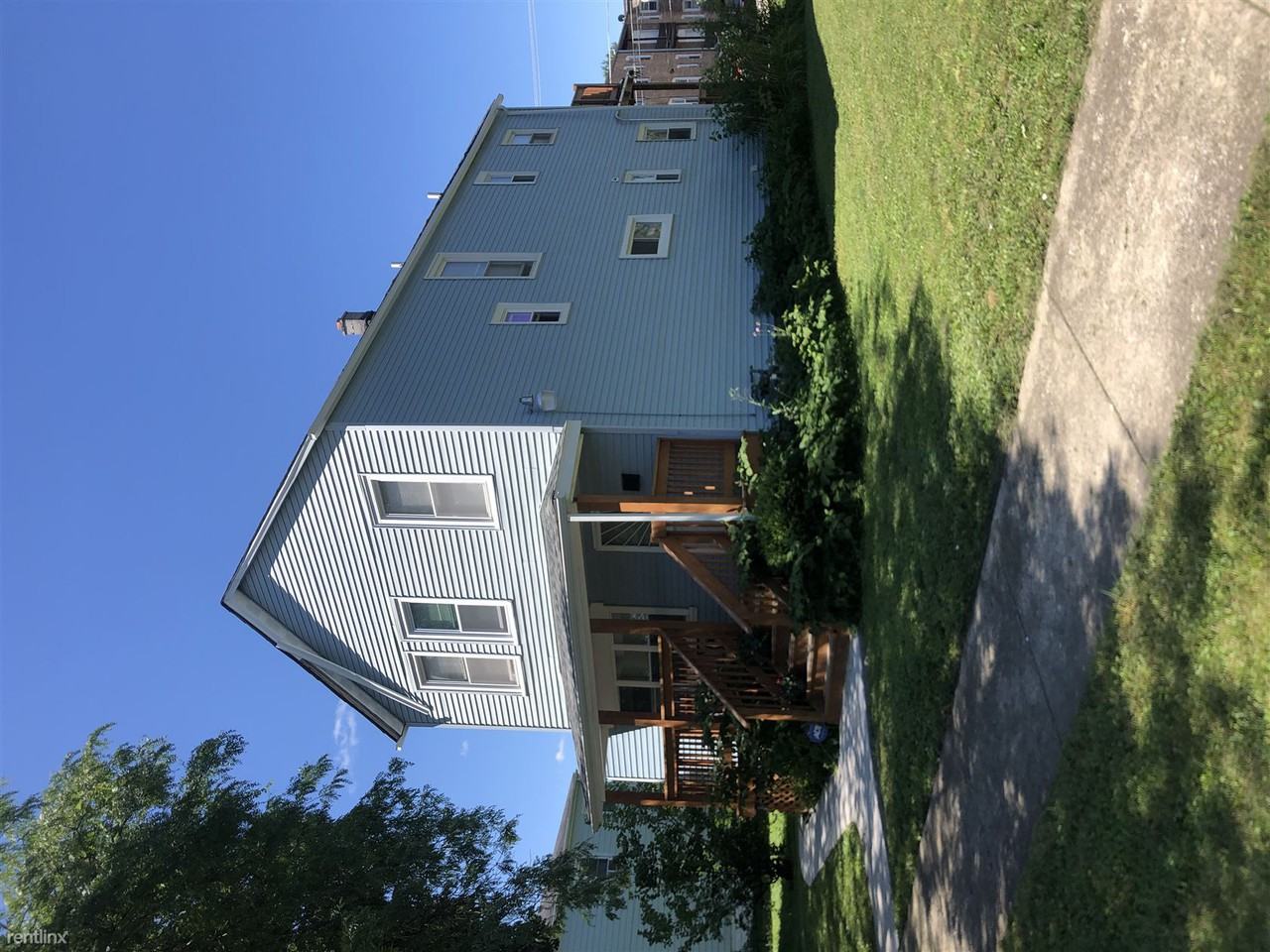 802 S 14th Ave - Photo 2 of 14