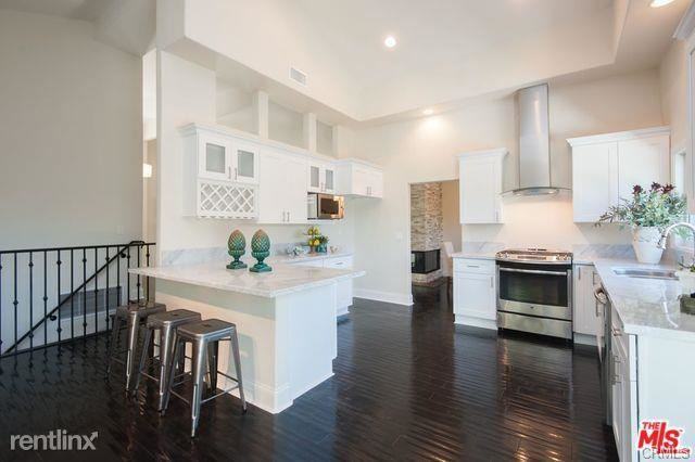 4111 Mourning Dove Way - Photo 2 of 10