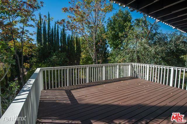 4111 Mourning Dove Way - Photo 3 of 10