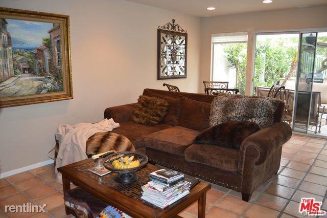 24715 Calle Largo - Photo 2 of 10