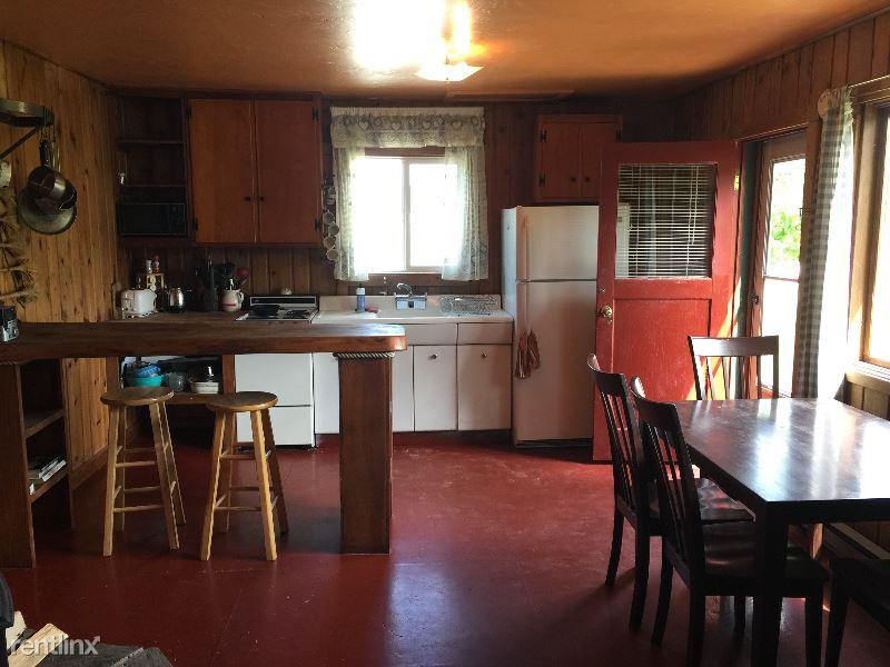 290 C St - Photo 2 of 7