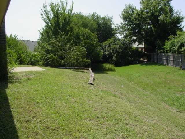 6107 Ridge Top Ln - Photo 2 of 20