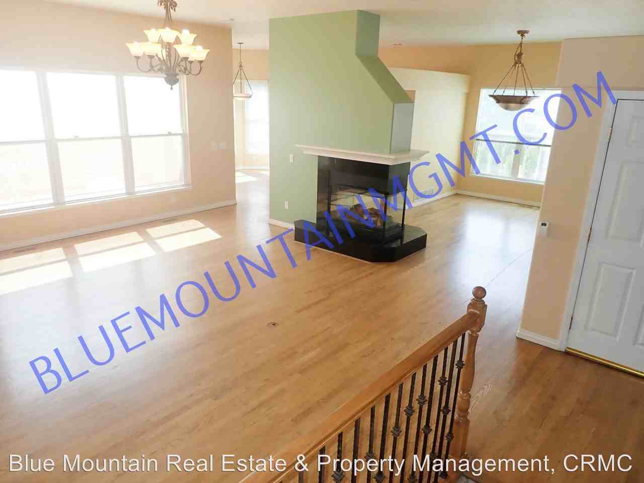 815 Lilacglen Court - Photo 2 of 17