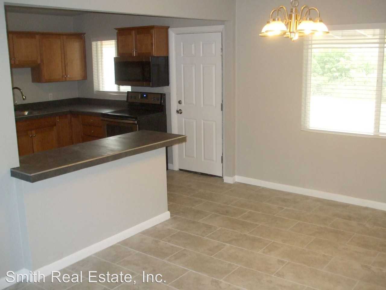 1201 Ursula St - Photo 3 of 14