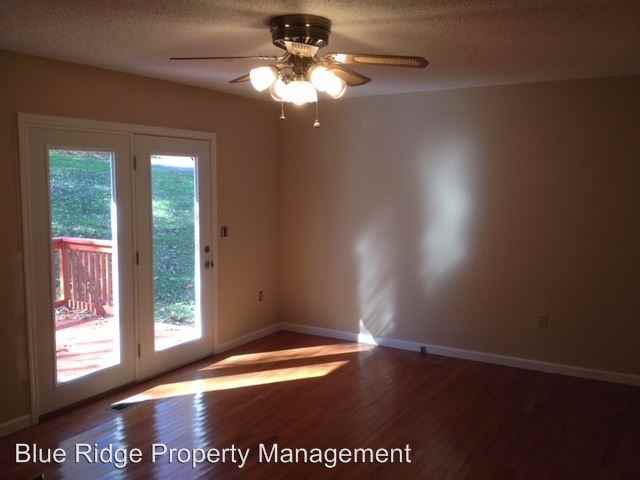 408 Lewis Lane - Photo 3 of 11