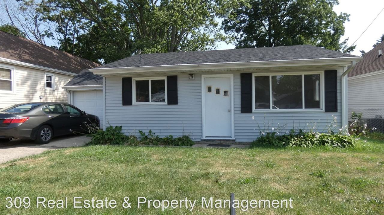 436 Groveland St - Photo 2 of 11