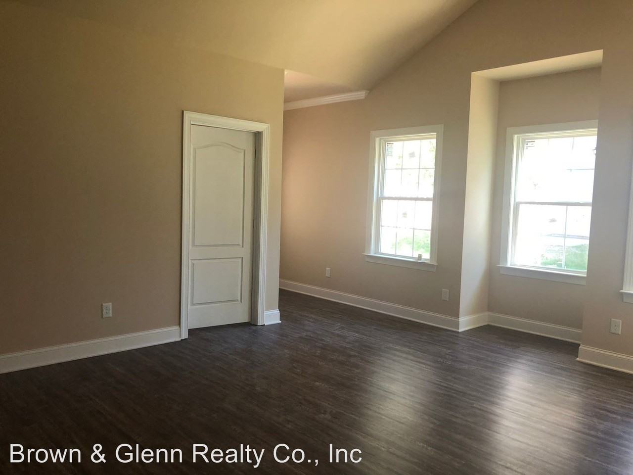 5854 Bradford Lake Lane - Photo 3 of 11