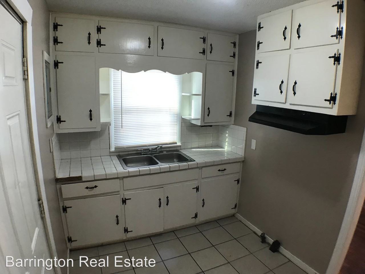 7405 2nd Avenue North - Photo 3 of 4