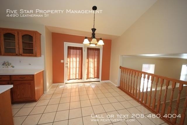 4490 Leatherman St - Photo 3 of 16