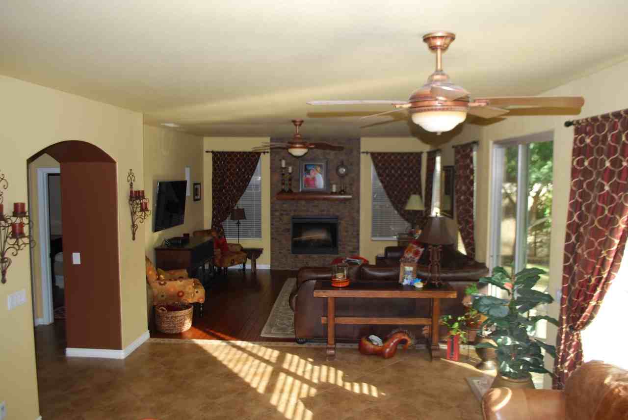 4252 E Andrea Dr - Photo 3 of 11