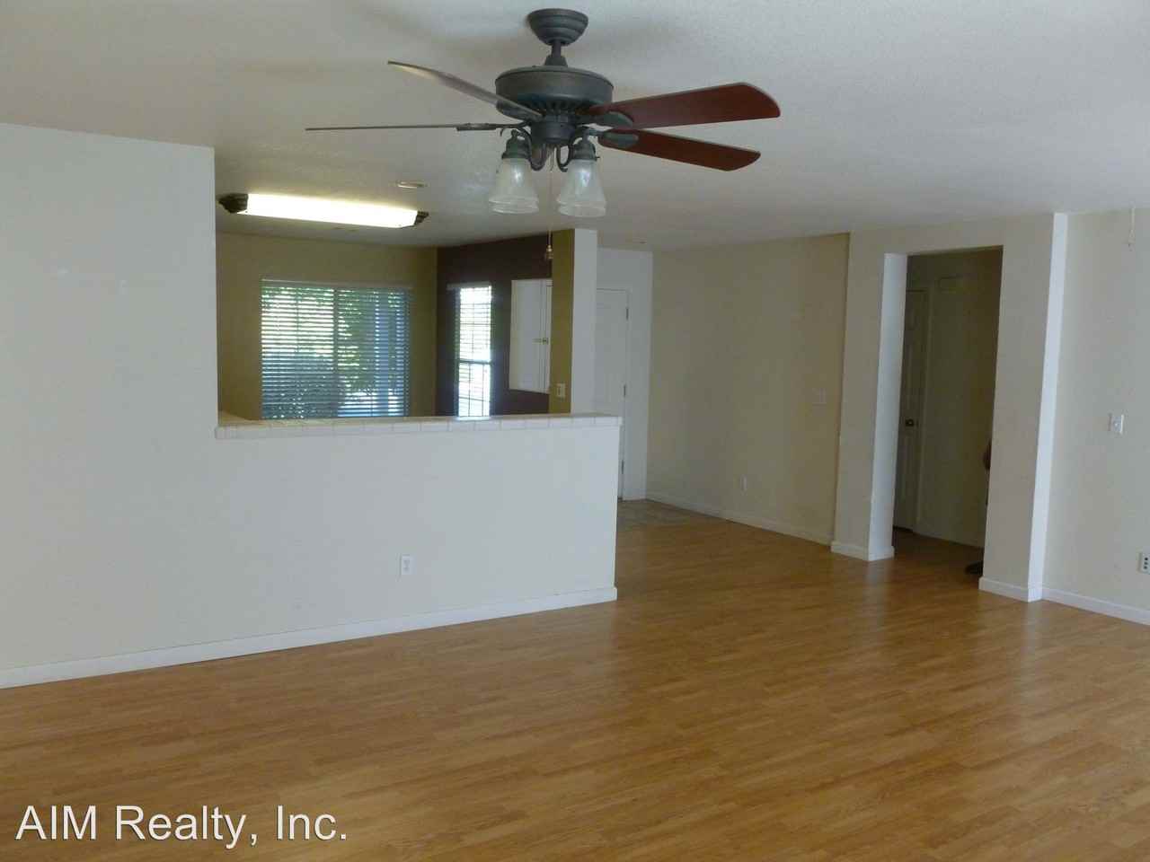 710 Agostini Cir - Photo 3 of 11