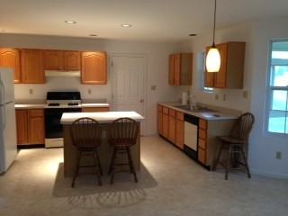 122 Berkshire Ln - Photo 3 of 37